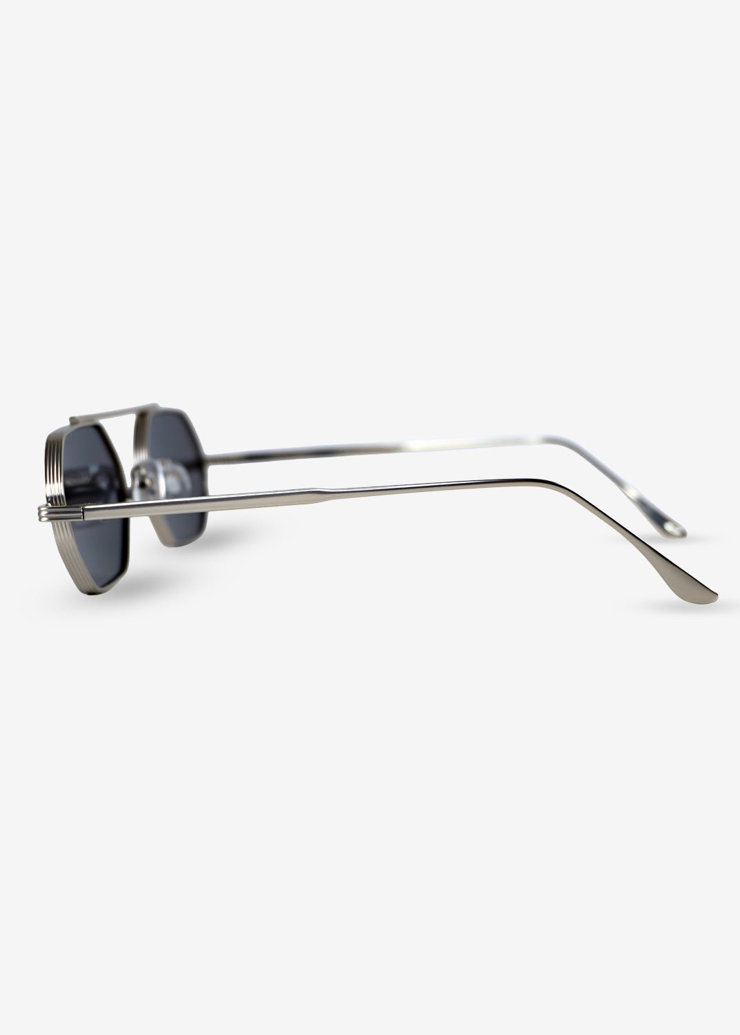 SOLACE - Black and Sliver Metal Sunglasses - Nuree World
